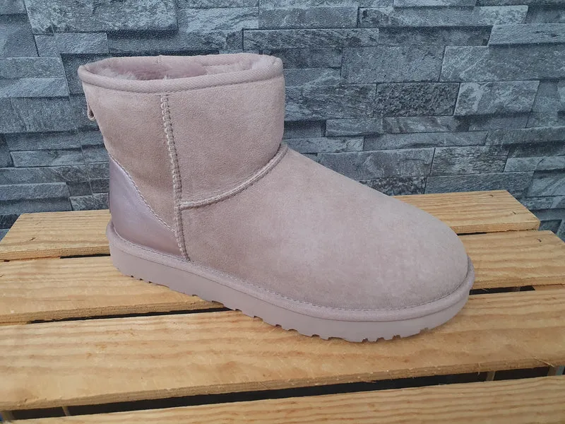 UGG Boots Mini Bailey Button Dusk Rosa Lammfell Wildleder Gr.40 NEU