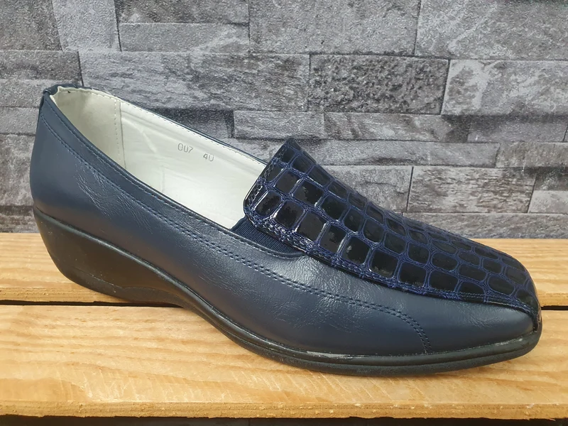 Damen Halbschuhe Blau Lack