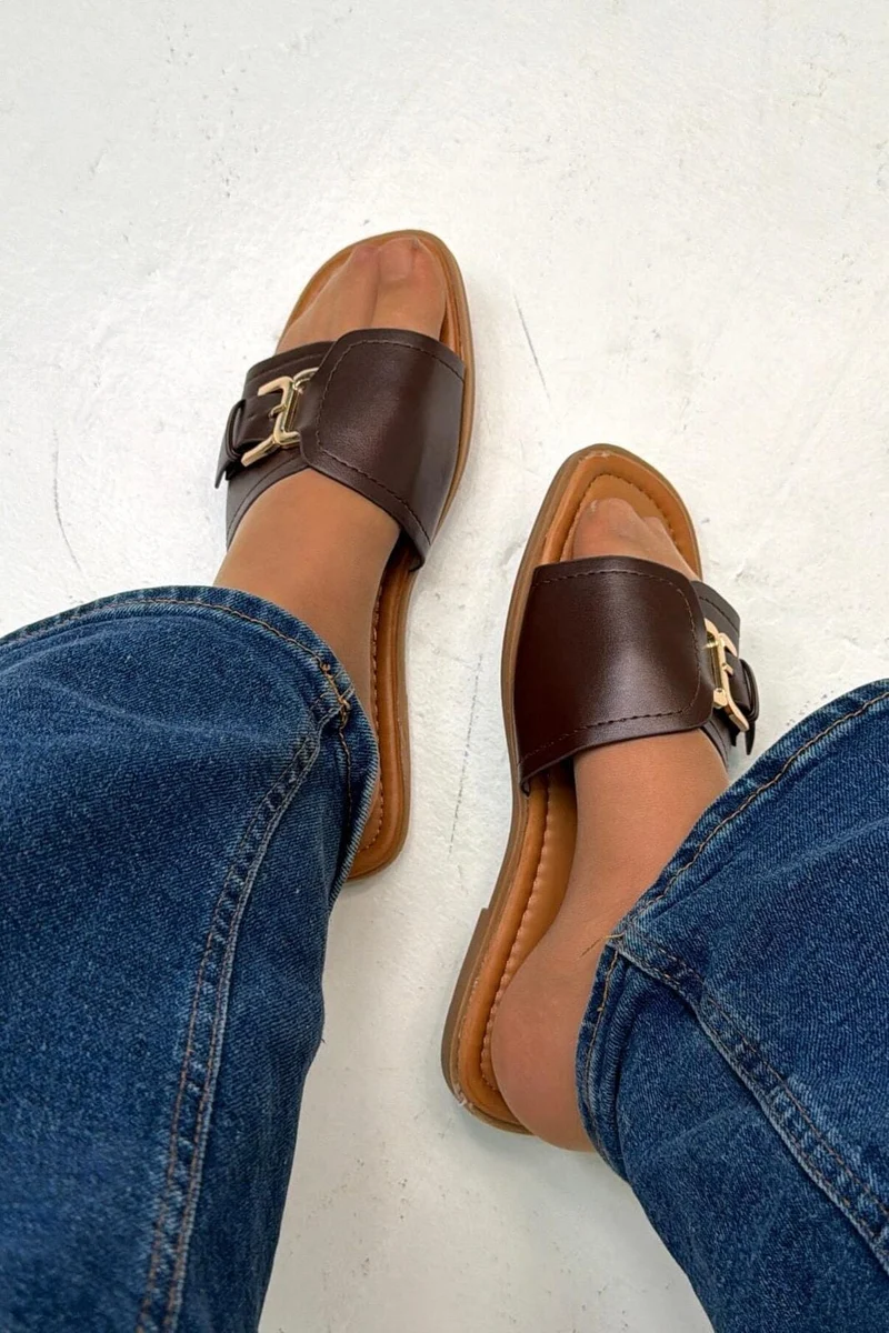 Bloom - Daffodil Sandals - Dark Maroon