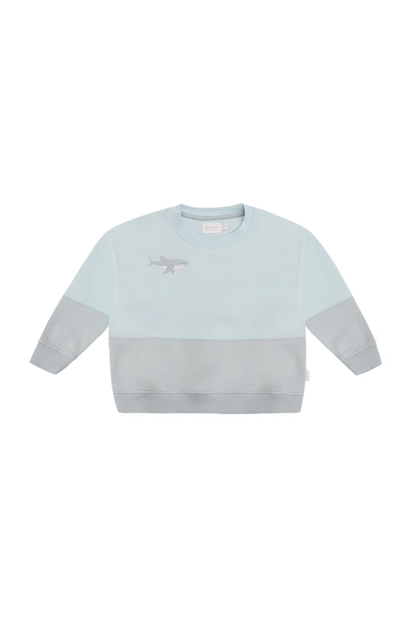 Unisex Oversized Sweatshirt with Shark ‘Oh Hey Vacay’